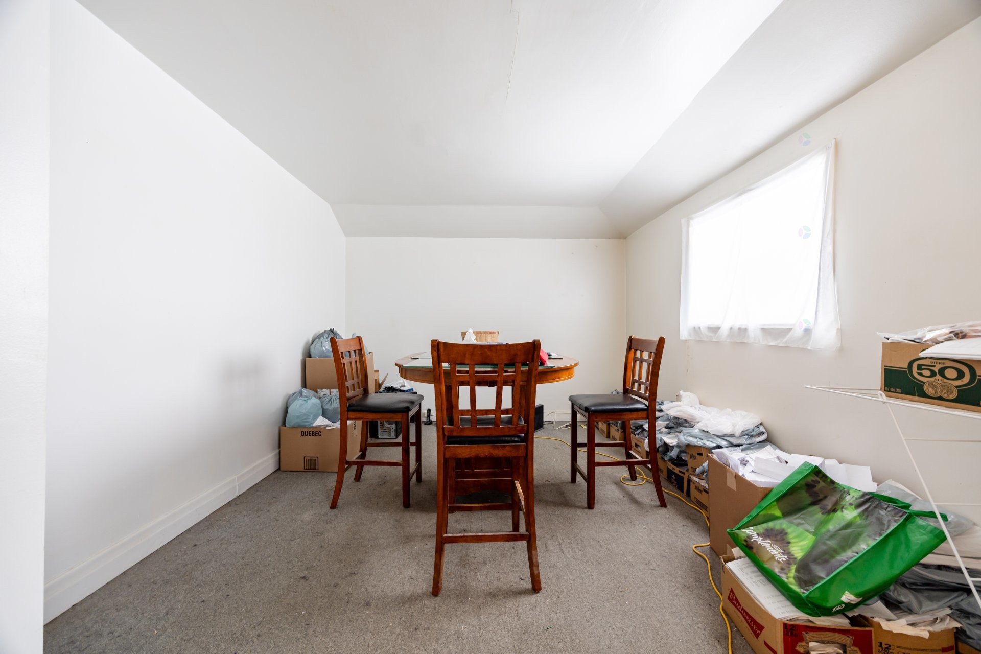 Living Room - 424 Rue Laurier, Val-Des-Sources, QC - Indoor