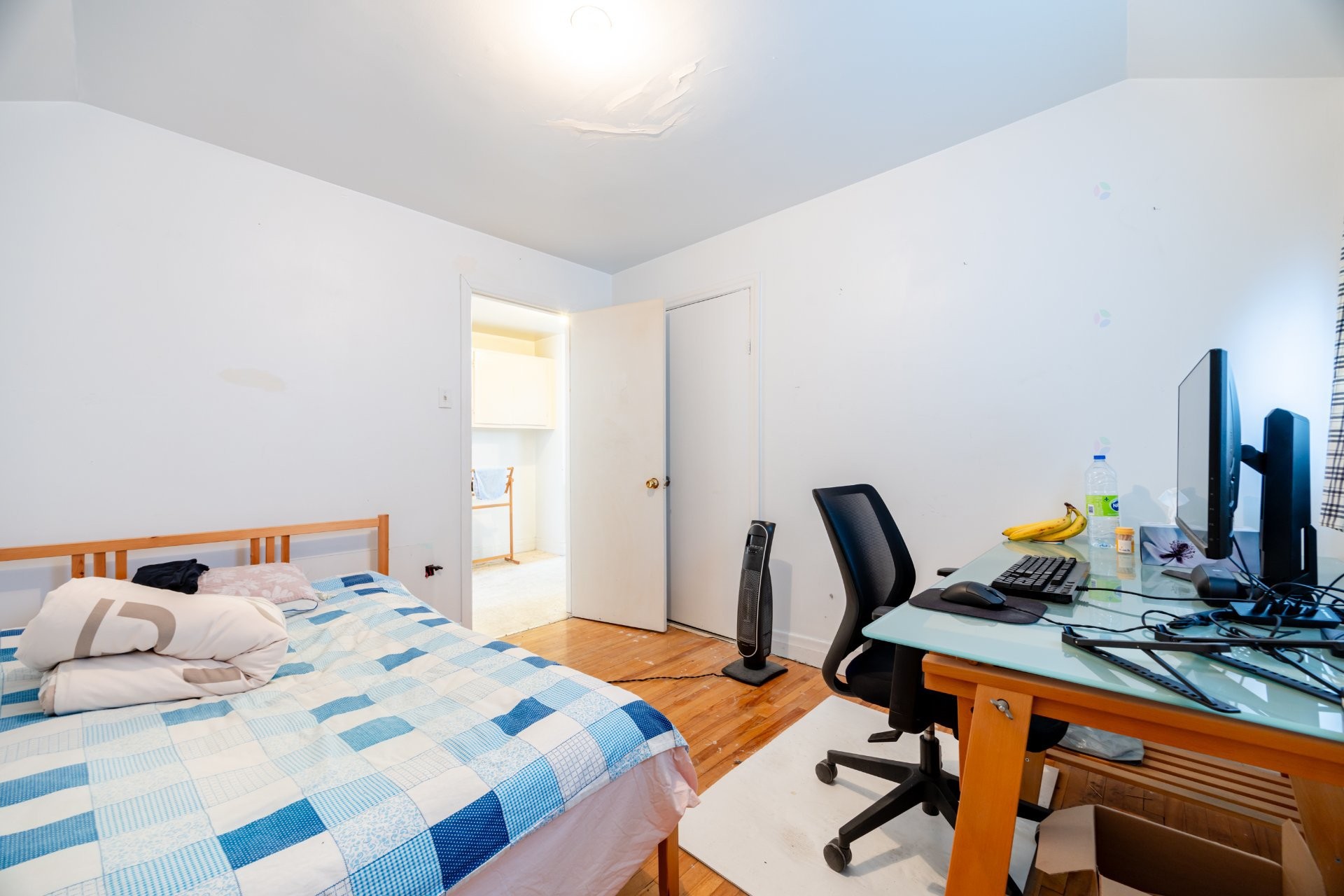 Bedroom - 424 Rue Laurier, Val-Des-Sources, QC - Indoor Photo Showing Bedroom