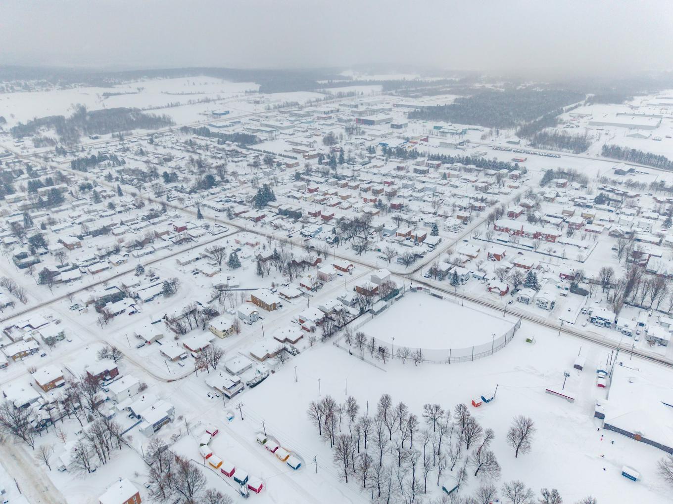 Photo aérienne - 424 Rue Laurier, Val-Des-Sources, QC - Outdoor With View