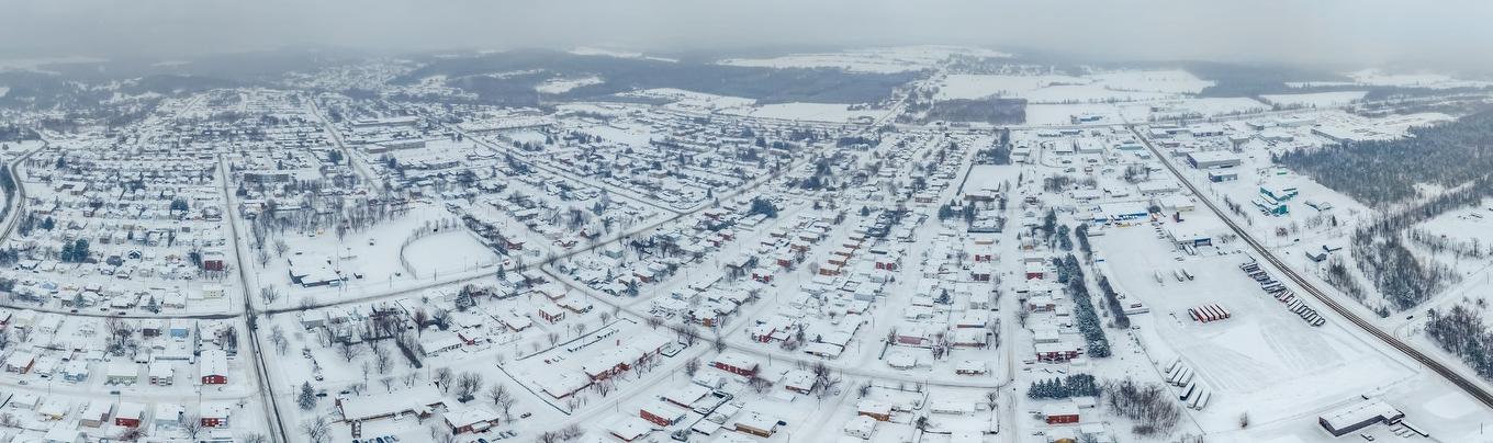 Photo aérienne - 424 Rue Laurier, Val-Des-Sources, QC - Outdoor With View