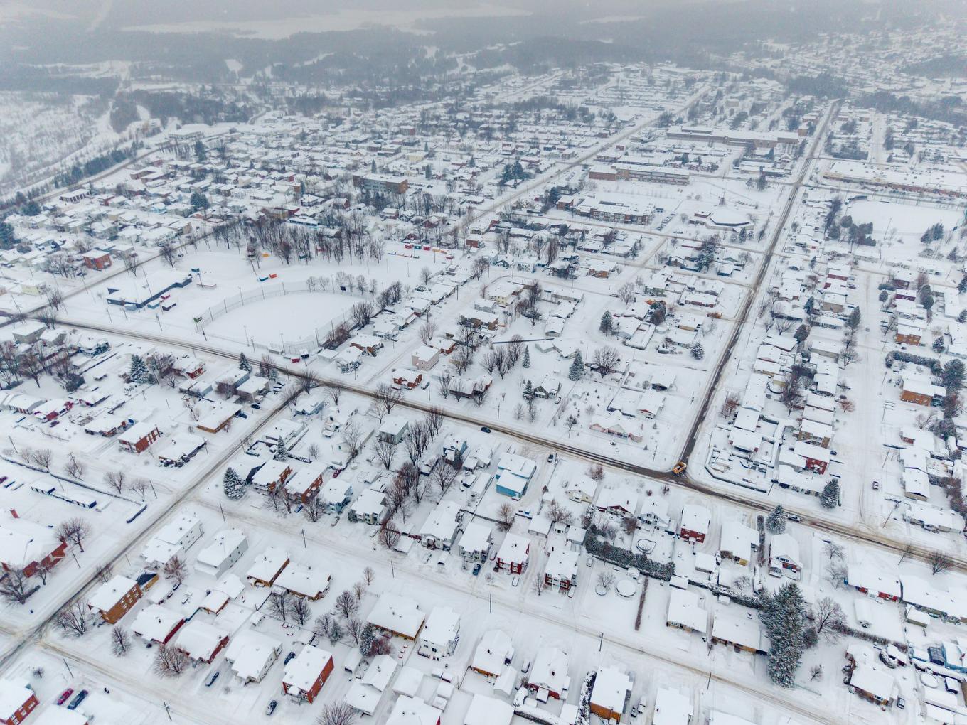 Photo aérienne - 424 Rue Laurier, Val-Des-Sources, QC -