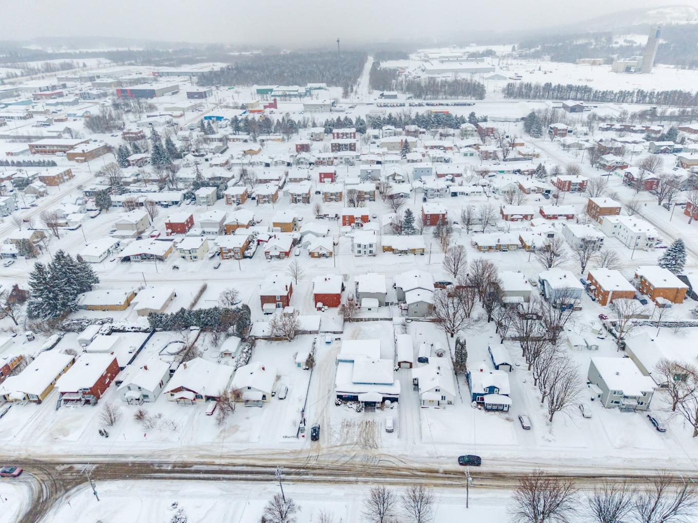 Photo aérienne - 424 Rue Laurier, Val-Des-Sources, QC - Outdoor With View