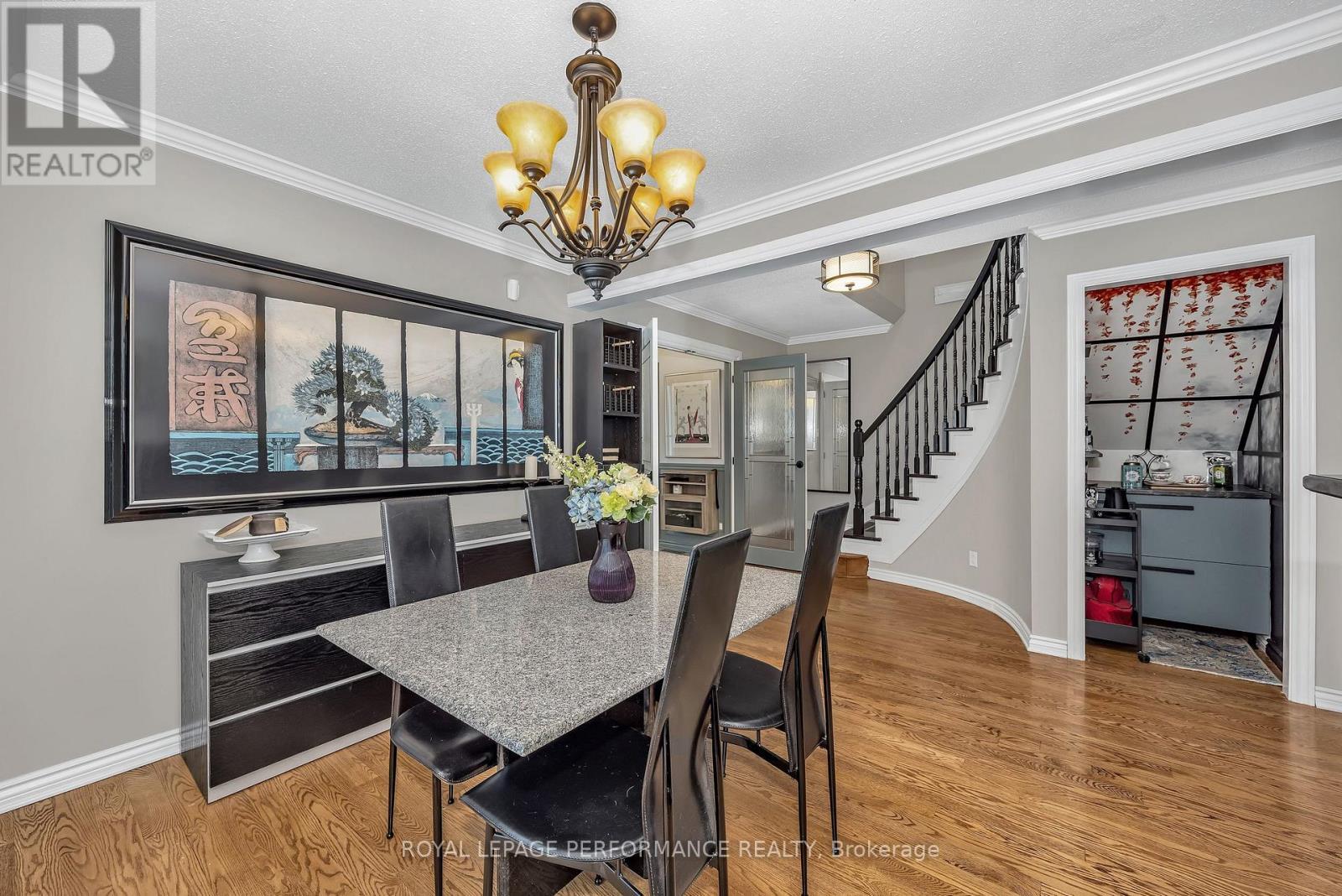 81 Saddle Crescent, Ottawa, ON - Indoor Photo Showing Dining Room