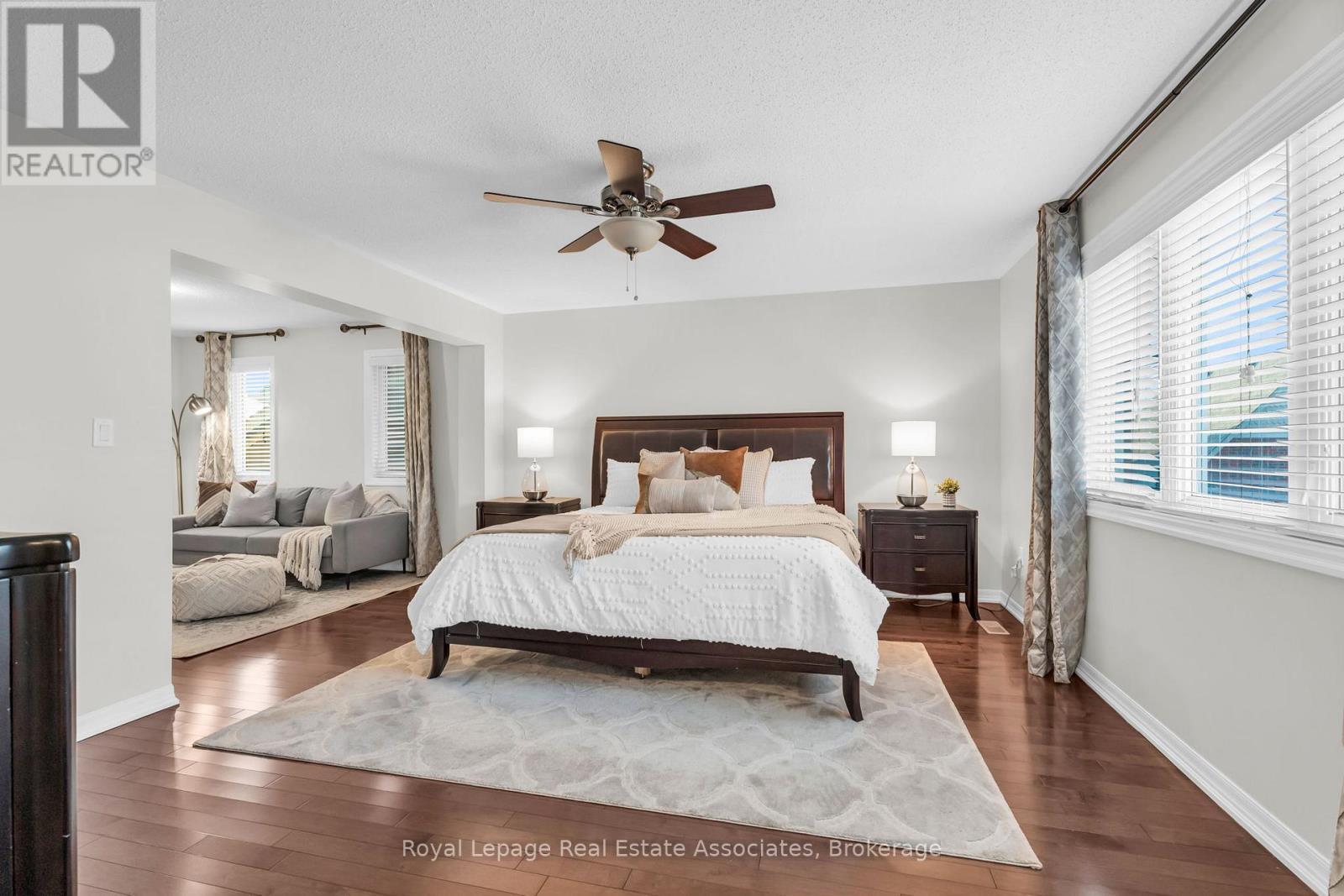 879 Etherington Way, Milton, ON - Indoor Photo Showing Bedroom