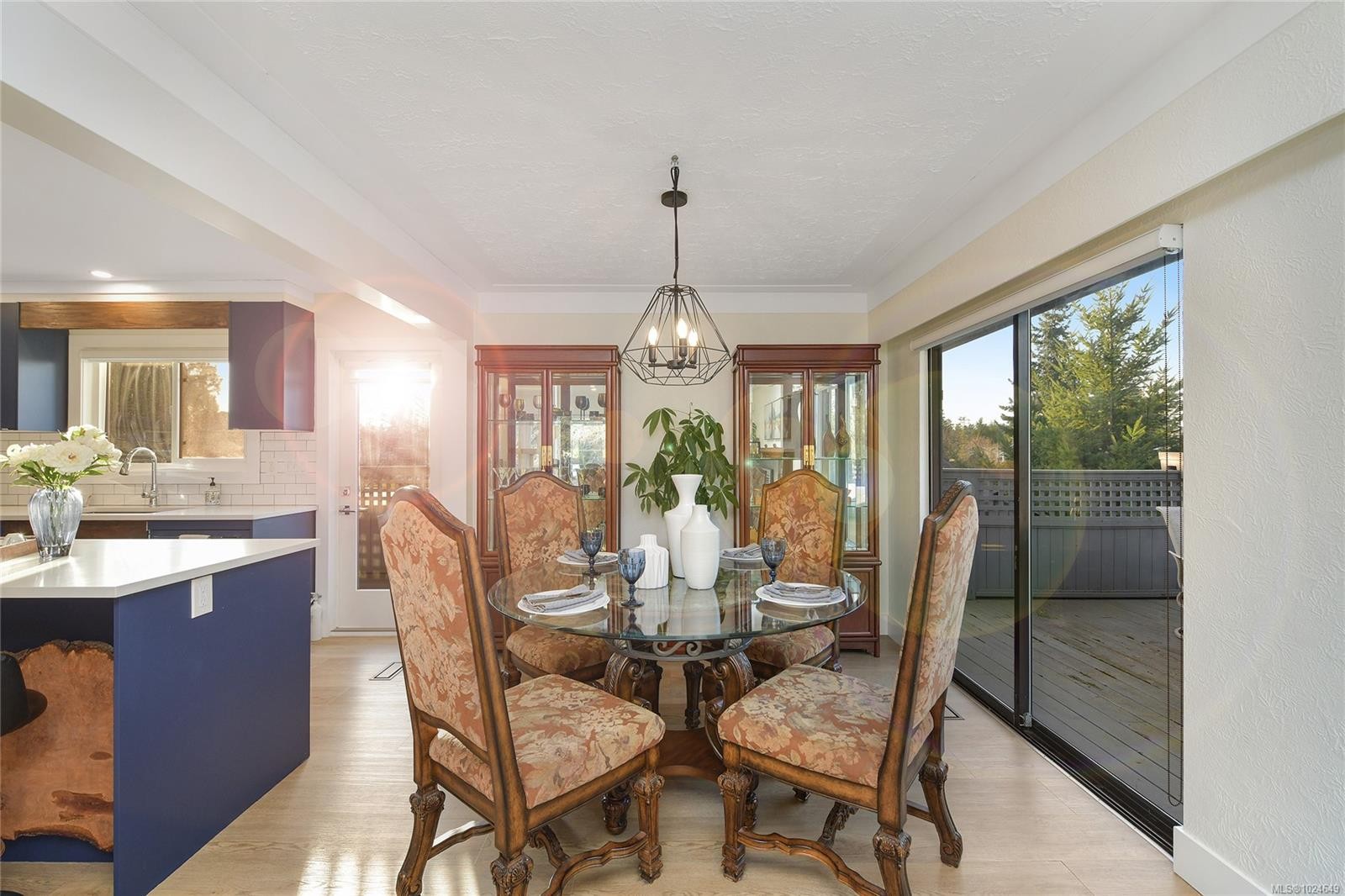 2048 Courser Dr, Sidney, BC