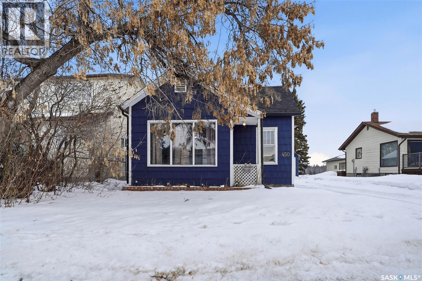 450 River Street E, Prince Albert, SK - Outdoor