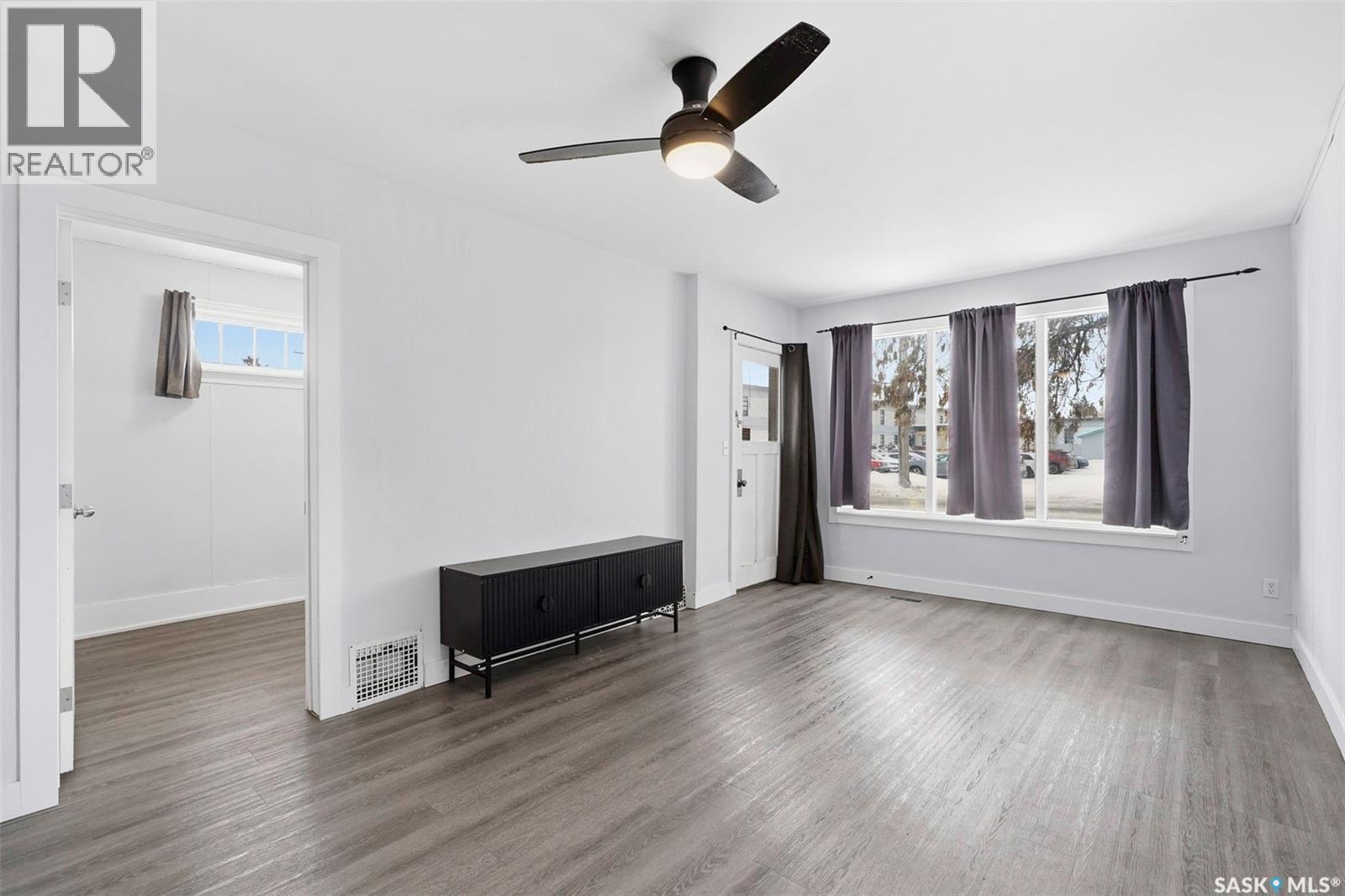 450 River Street E, Prince Albert, SK - Indoor