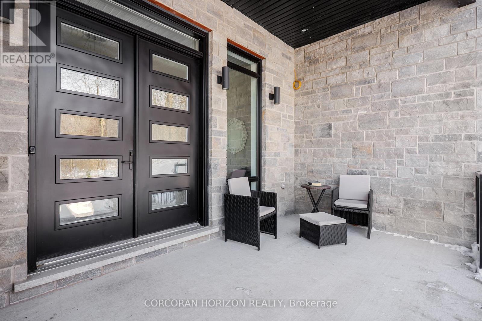 111 Grand Ridge Drive, Cambridge, ON - With Exterior