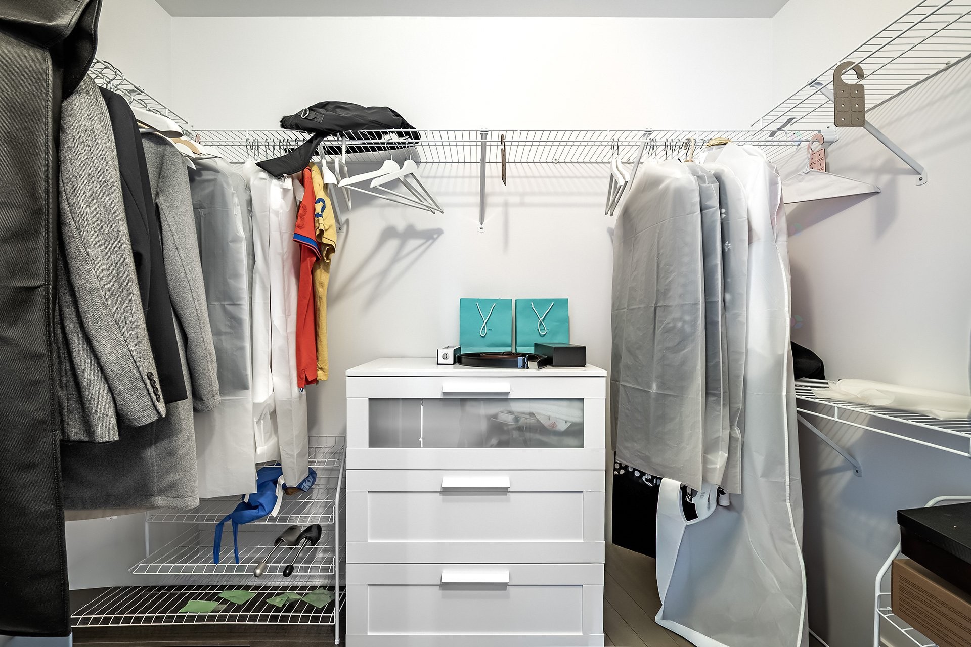 Closet - 802-4293 Rue Jean-Talon O., Montréal (Côte-Des-Neiges/Notre-Dame-De-Grâce), QC - Indoor With Storage