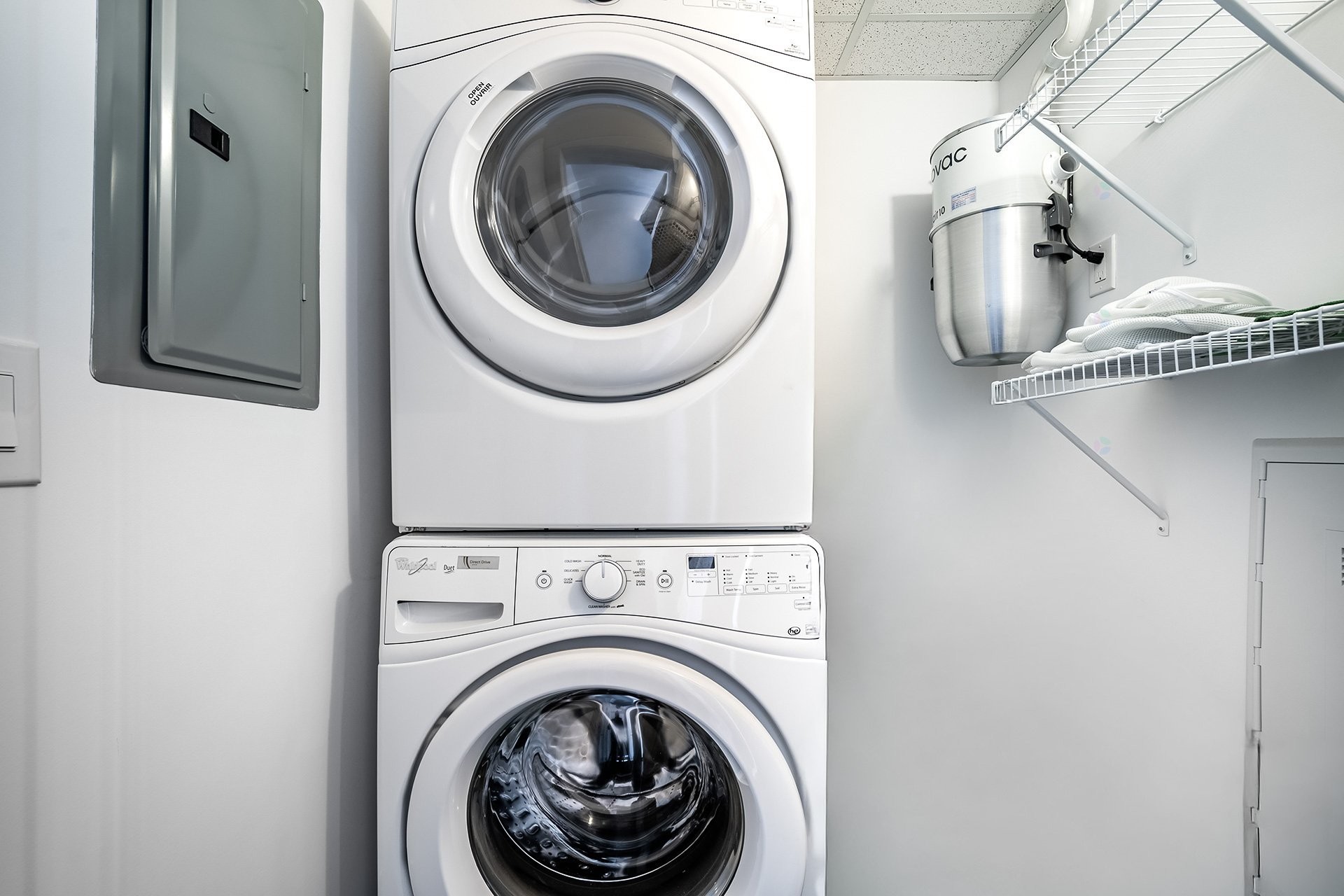 Laundry - 802-4293 Rue Jean-Talon O., Montréal (Côte-Des-Neiges/Notre-Dame-De-Grâce), QC - Indoor Photo Showing Laundry Room