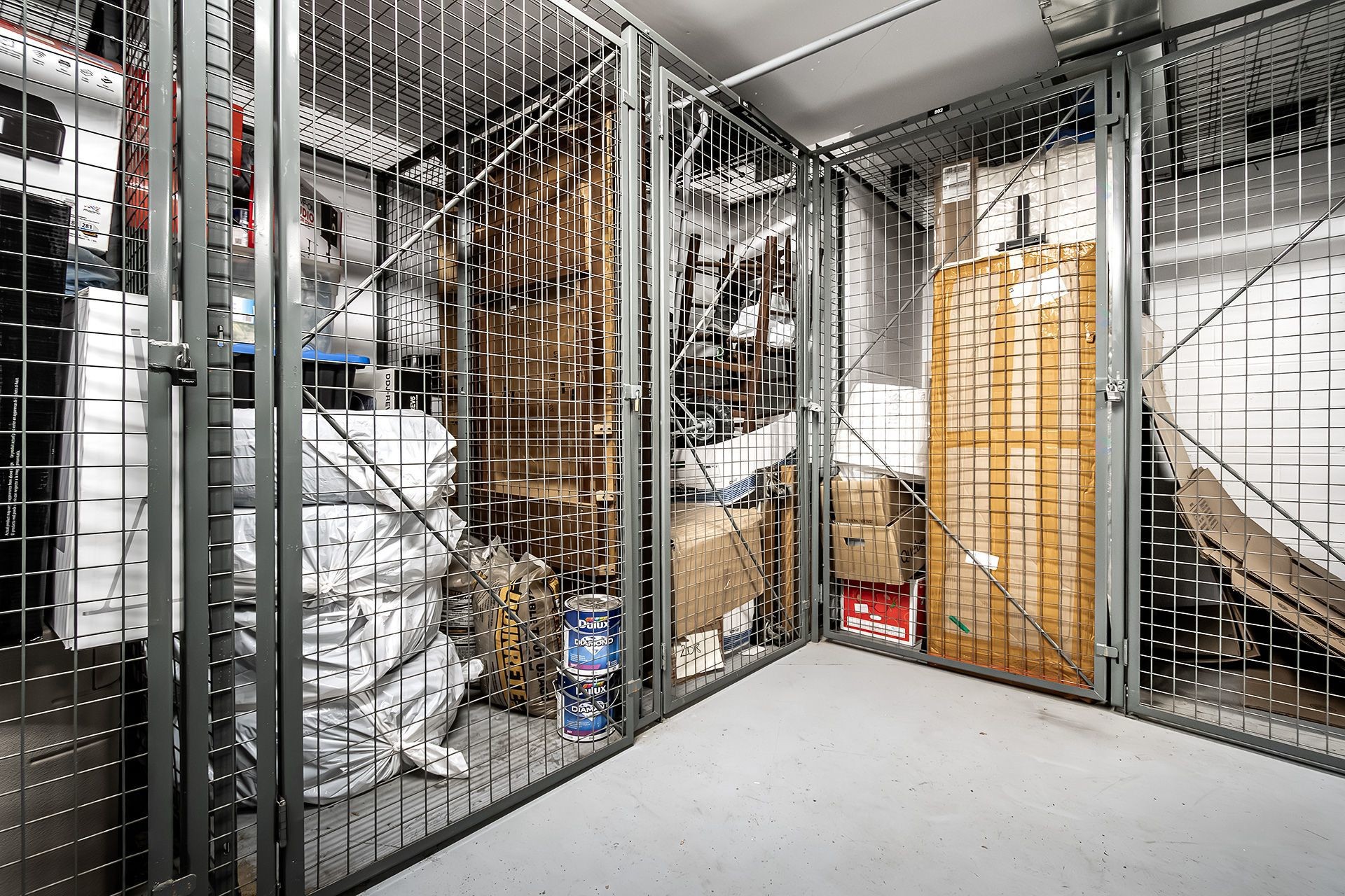 Storage - 802-4293 Rue Jean-Talon O., Montréal (Côte-Des-Neiges/Notre-Dame-De-Grâce), QC - With Storage