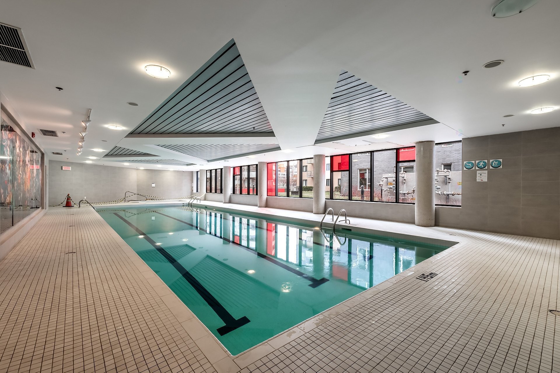 Pool - 802-4293 Rue Jean-Talon O., Montréal (Côte-Des-Neiges/Notre-Dame-De-Grâce), QC - Indoor Photo Showing Other Room With In Ground Pool