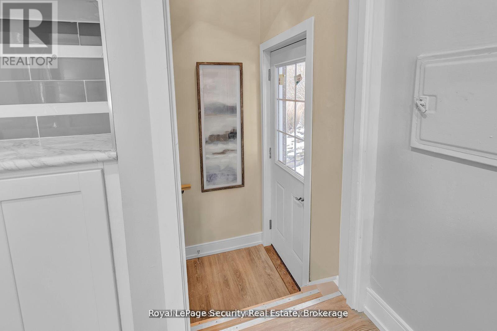 183 Sekura Street, Cambridge, ON - Indoor Photo Showing Other Room