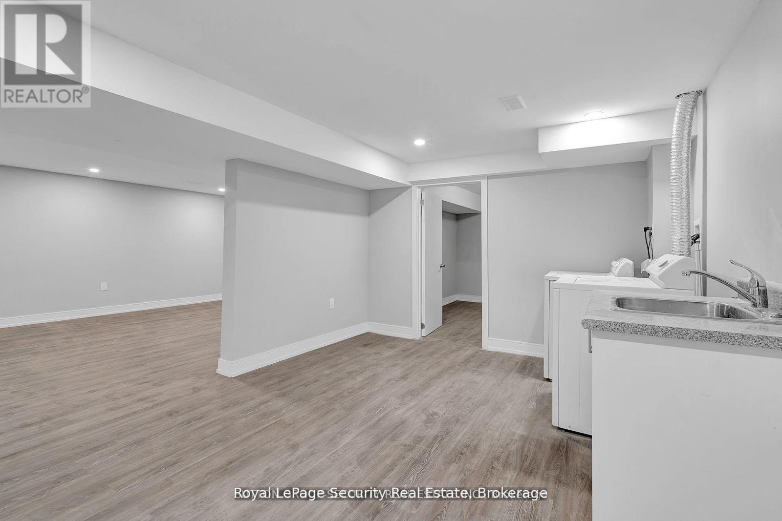 183 Sekura Street, Cambridge, ON - Indoor