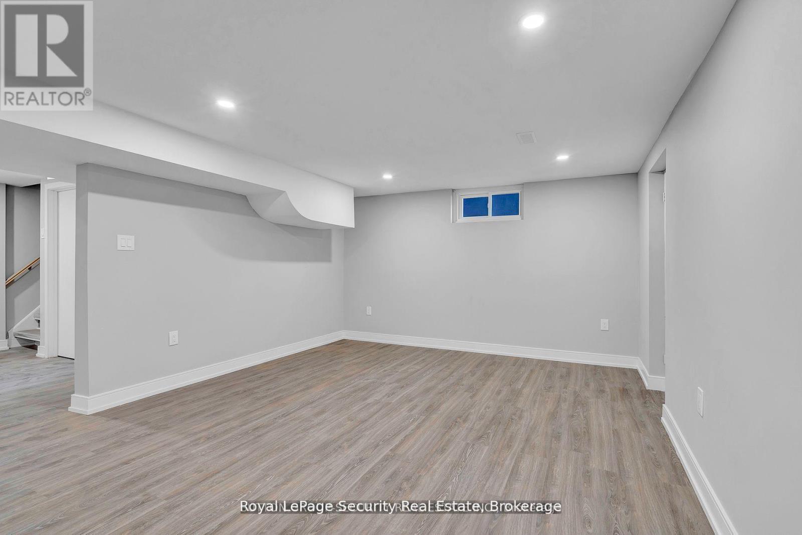 183 Sekura Street, Cambridge, ON - Indoor