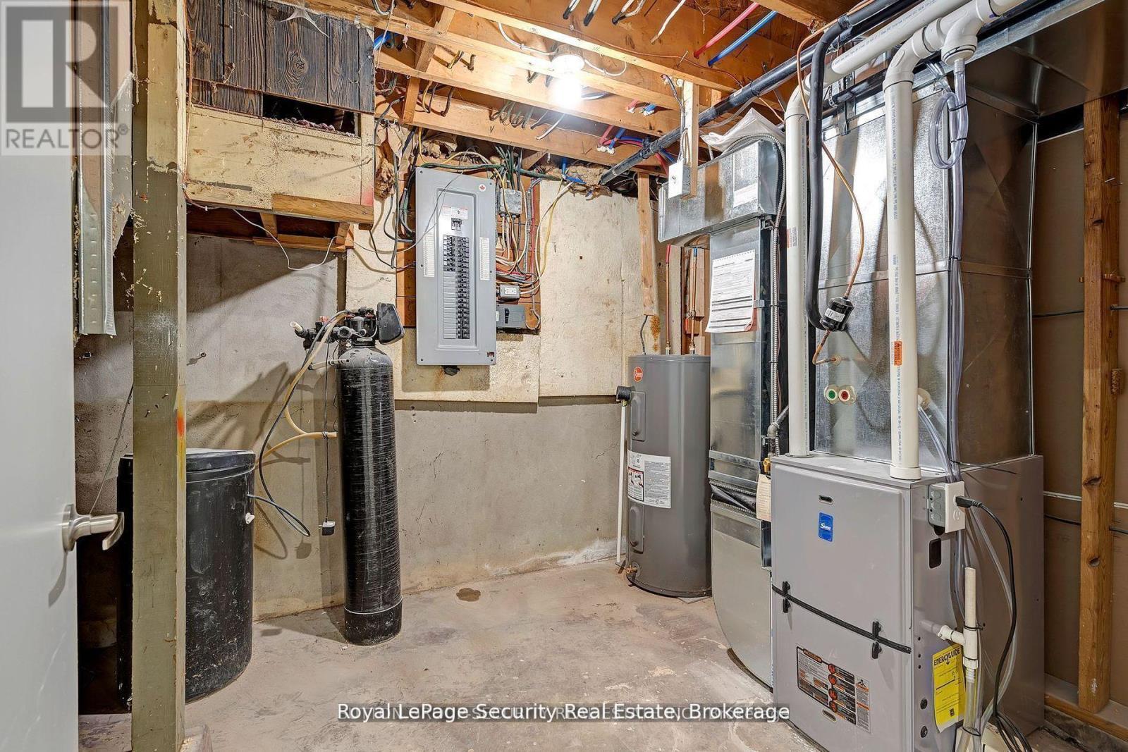 183 Sekura Street, Cambridge, ON - Indoor Photo Showing Basement