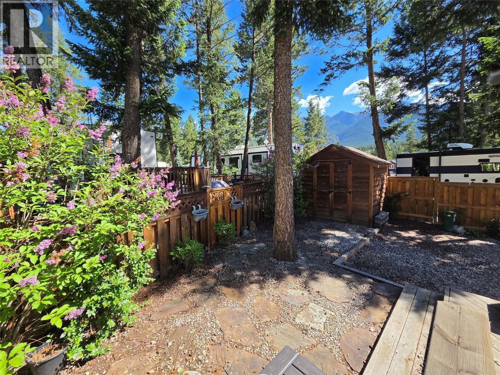 4868 Riverview Drive Unit# 55, Edgewater, BC