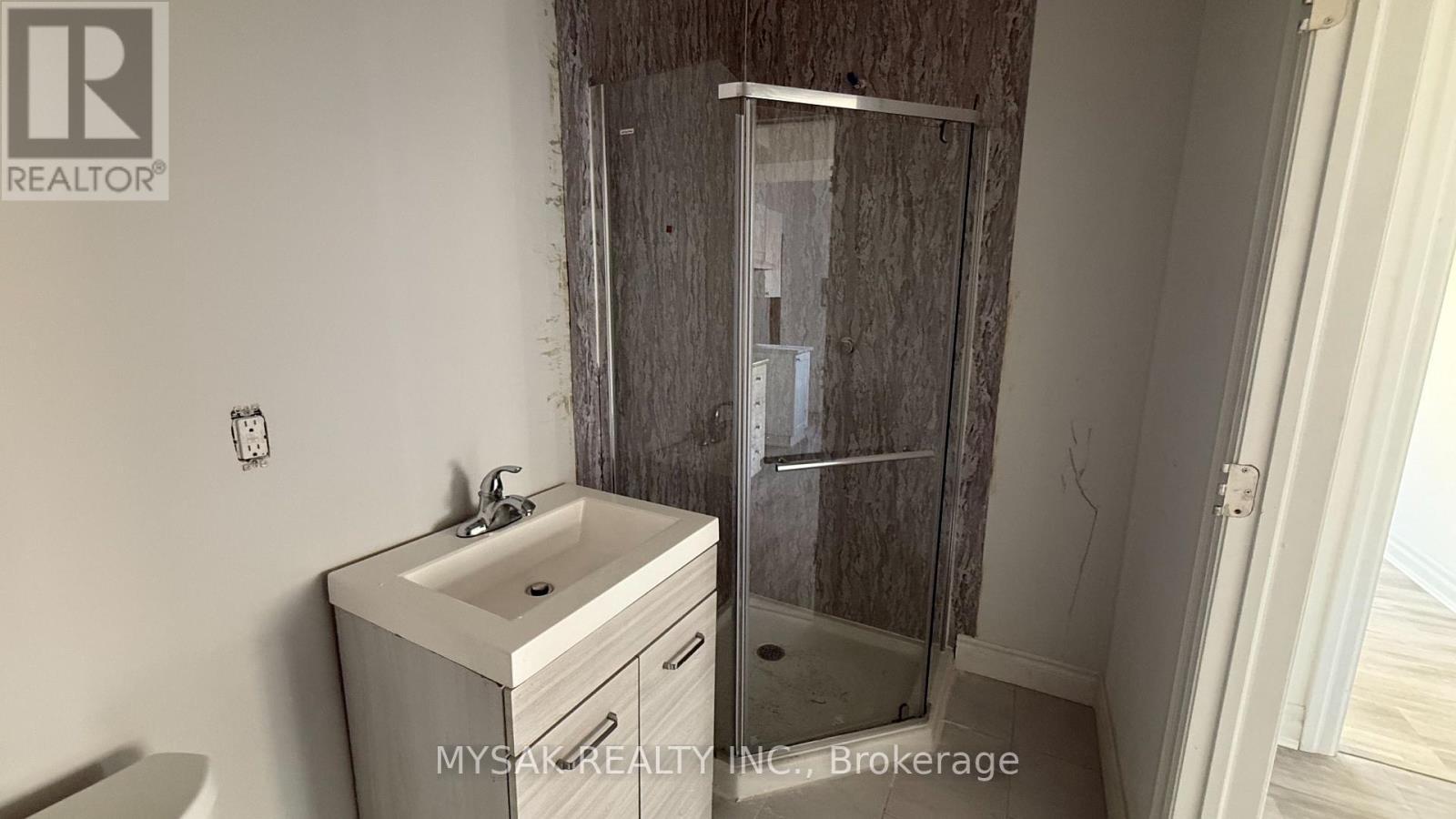 7 King Street, St. Catharines, ON - Indoor Photo Showing Other Room