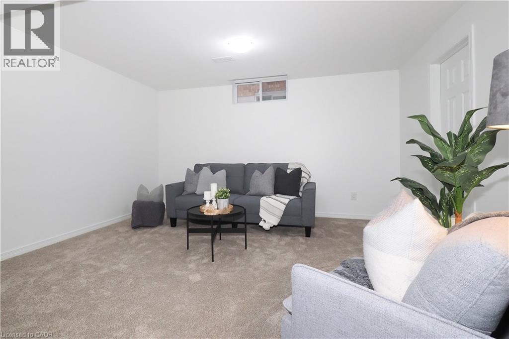 433 Exmoor Street, Waterloo, ON - Indoor