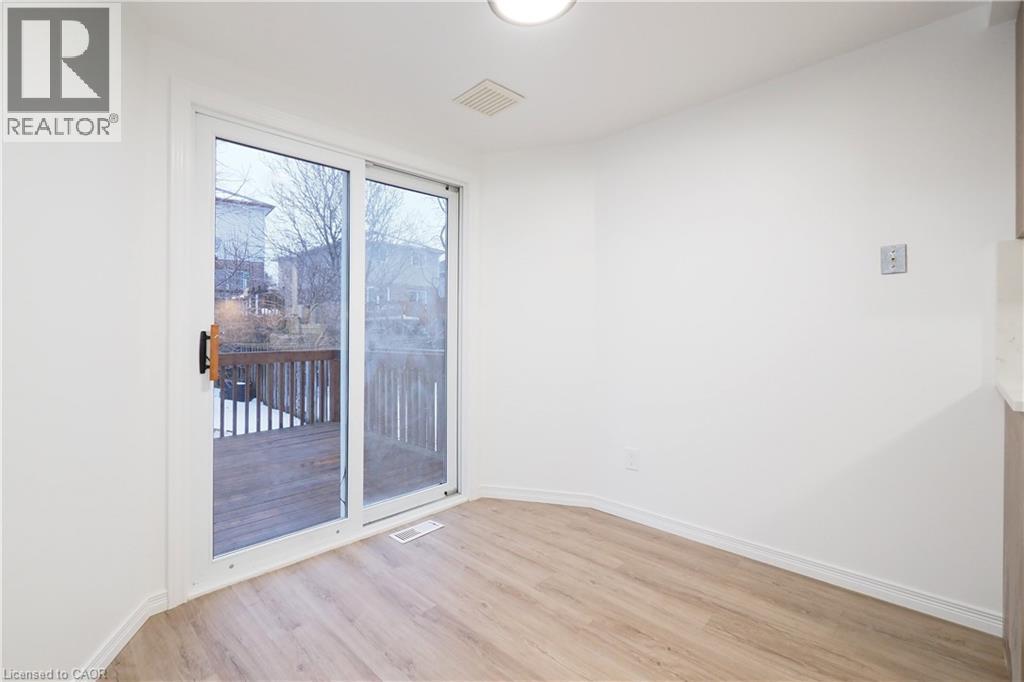 433 Exmoor Street, Waterloo, ON - Indoor Photo Showing Other Room