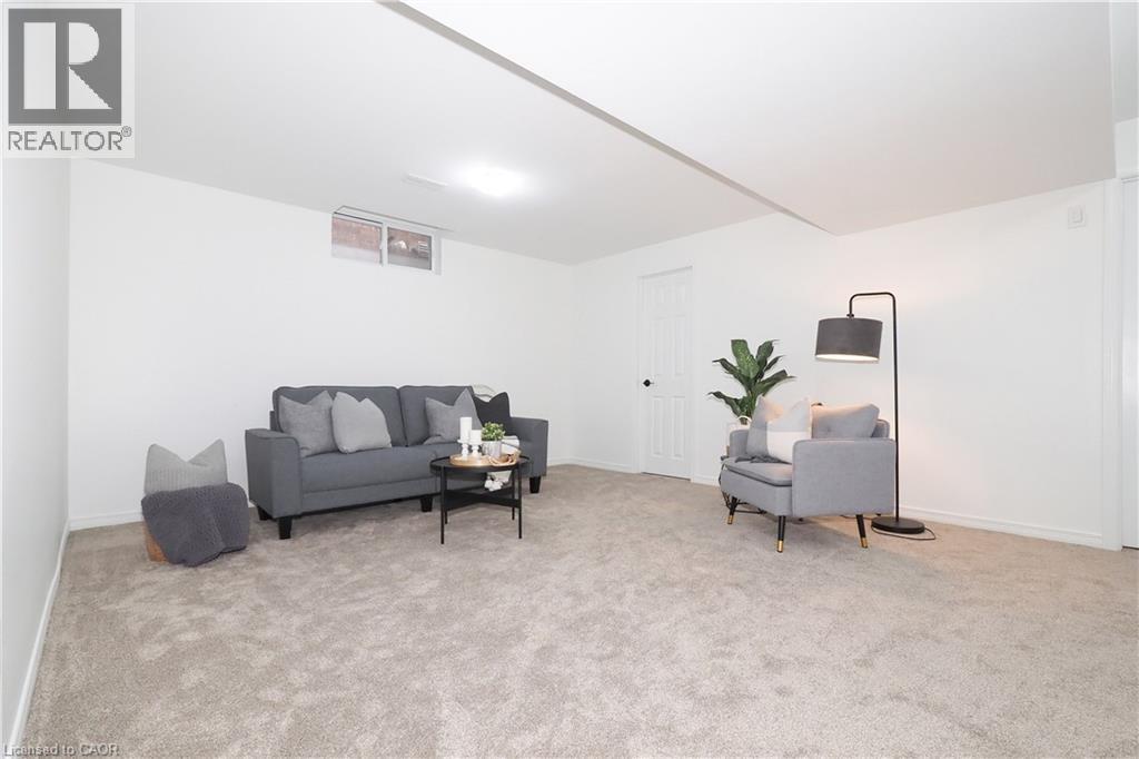 433 Exmoor Street, Waterloo, ON - Indoor