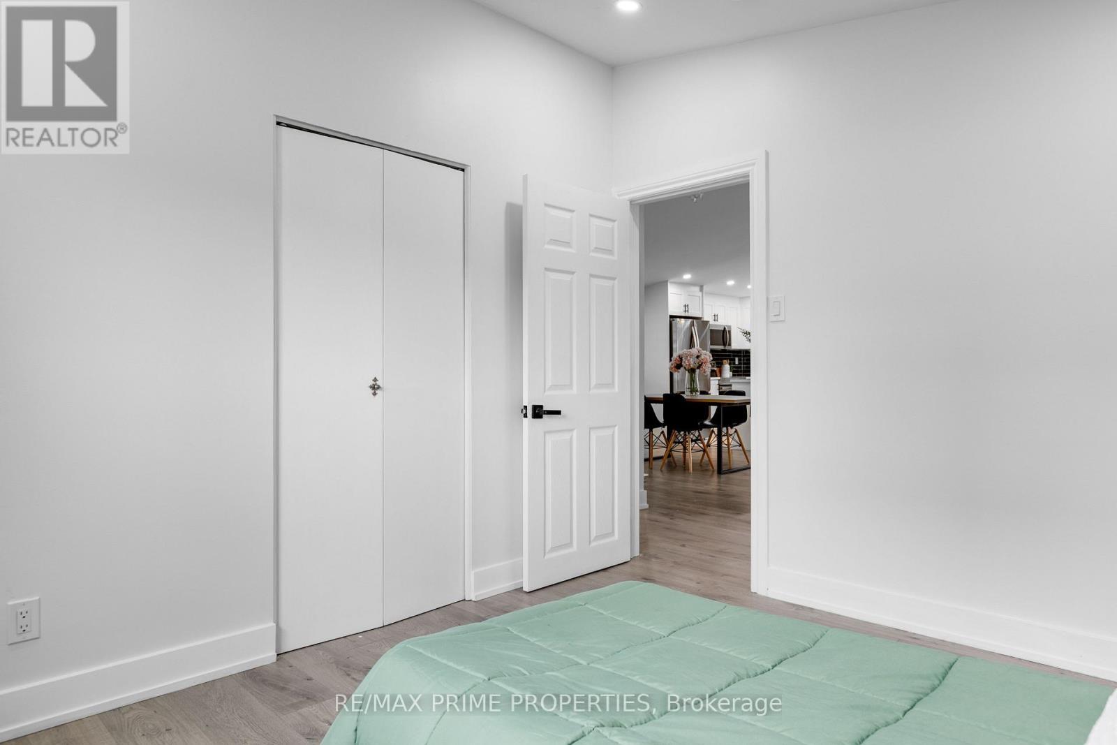 1035 Connery Avenue, Ottawa, ON - Indoor