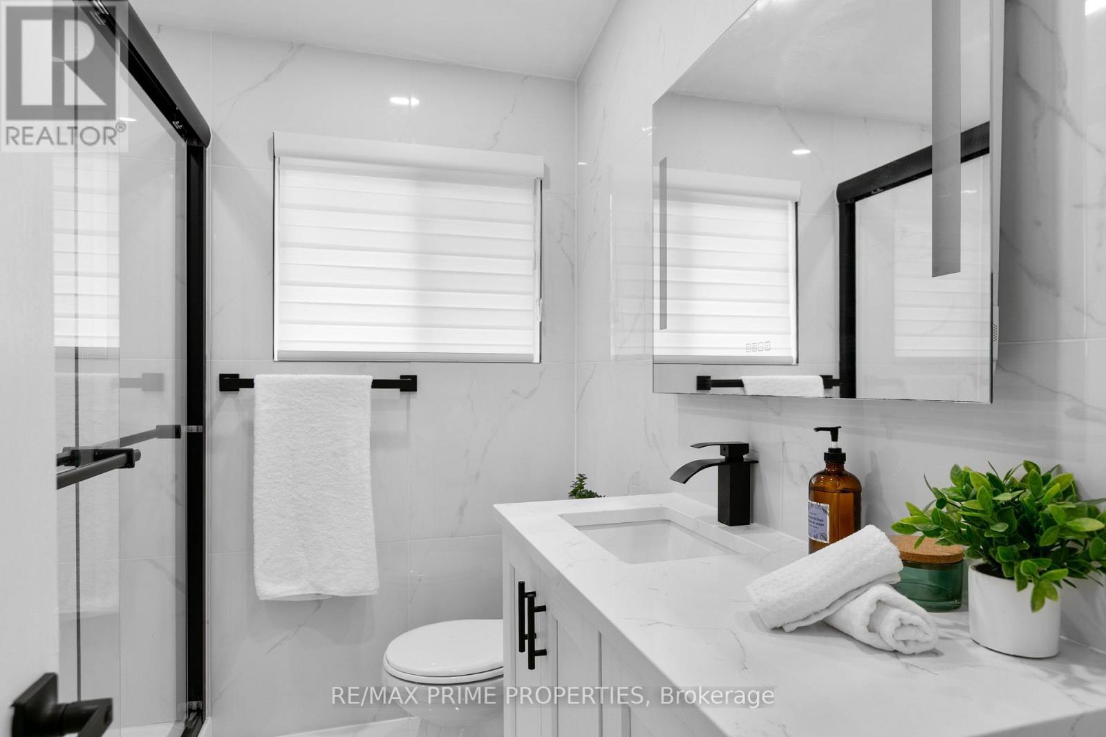 1035 Connery Avenue, Ottawa, ON - Indoor Photo Showing Bathroom
