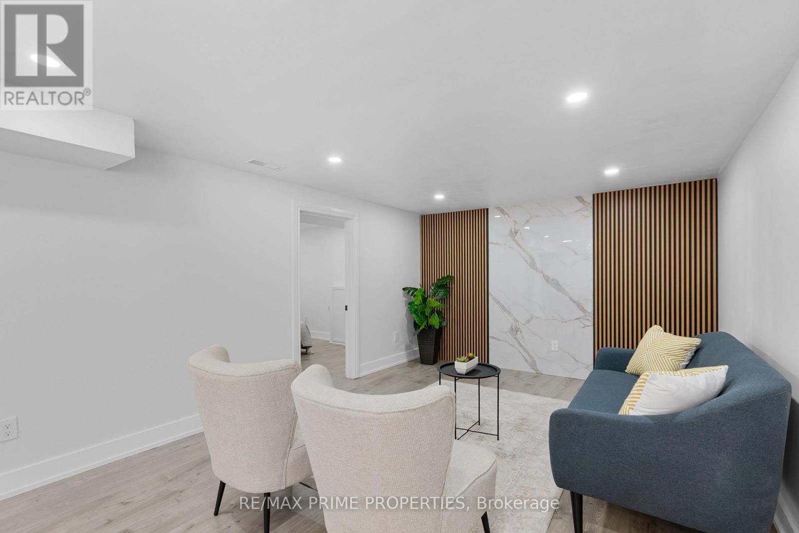 1035 Connery Avenue, Ottawa, ON - Indoor