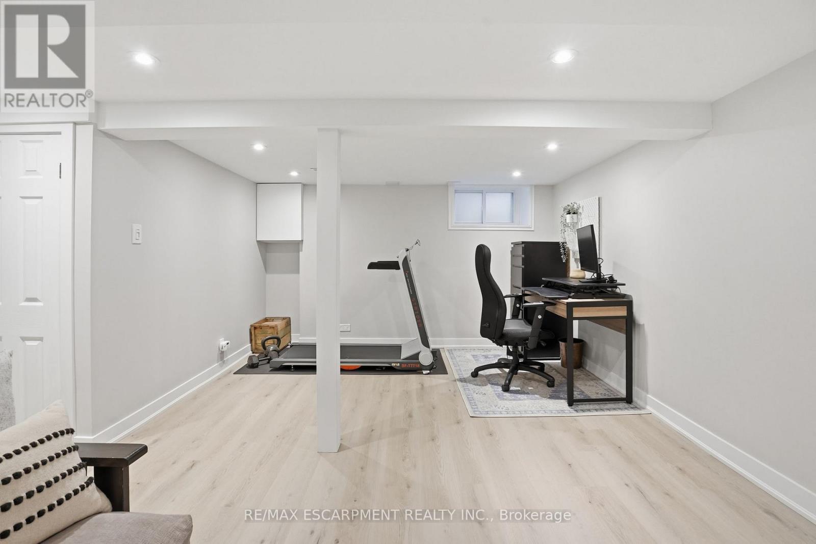 181 Grosvenor Avenue S, Hamilton, ON - Indoor