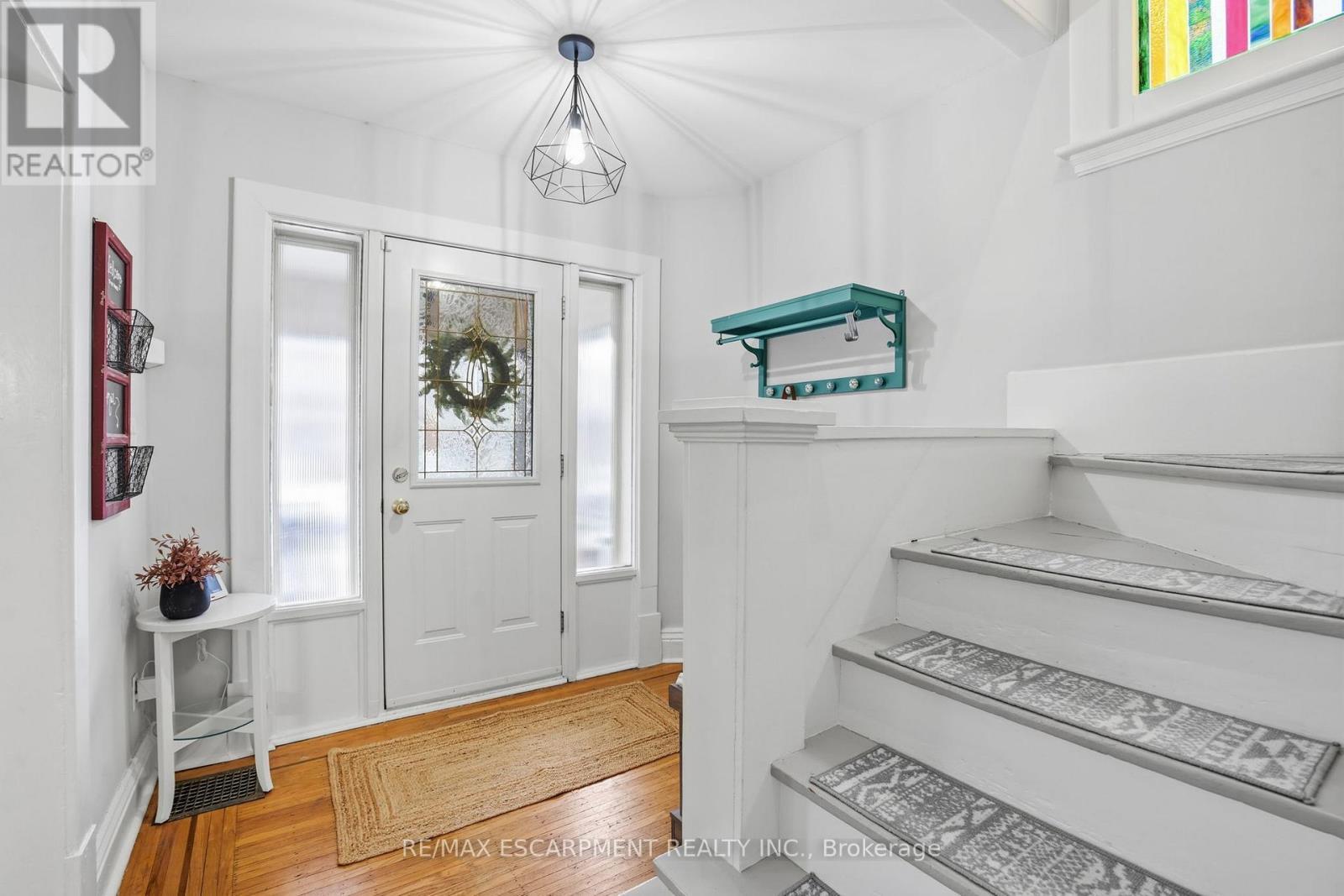 181 Grosvenor Avenue S, Hamilton, ON - Indoor Photo Showing Other Room