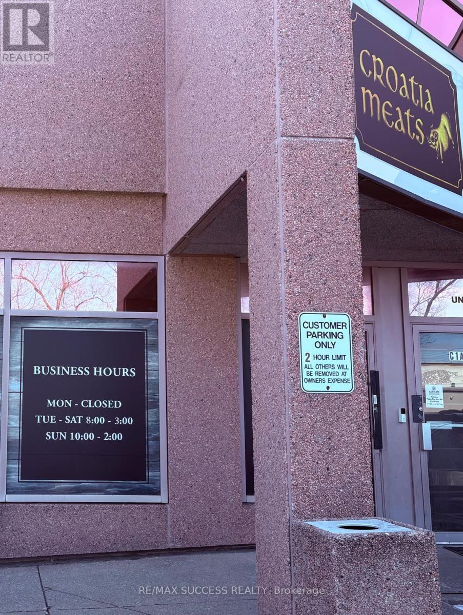 918 Dundas Street E, Mississauga, ON