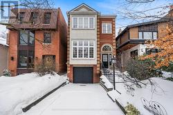 245 HILLSDALE AVENUE E Toronto, ON M4S 1T7