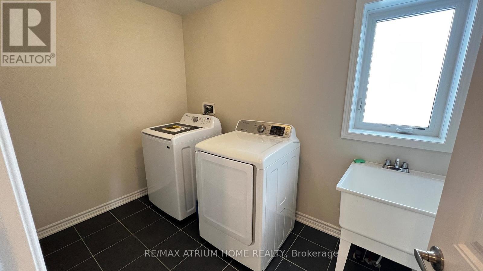 Laundry Room - 2 Forest Grove Lane, Kitchener, ON - Indoor Photo Showing Laundry Room