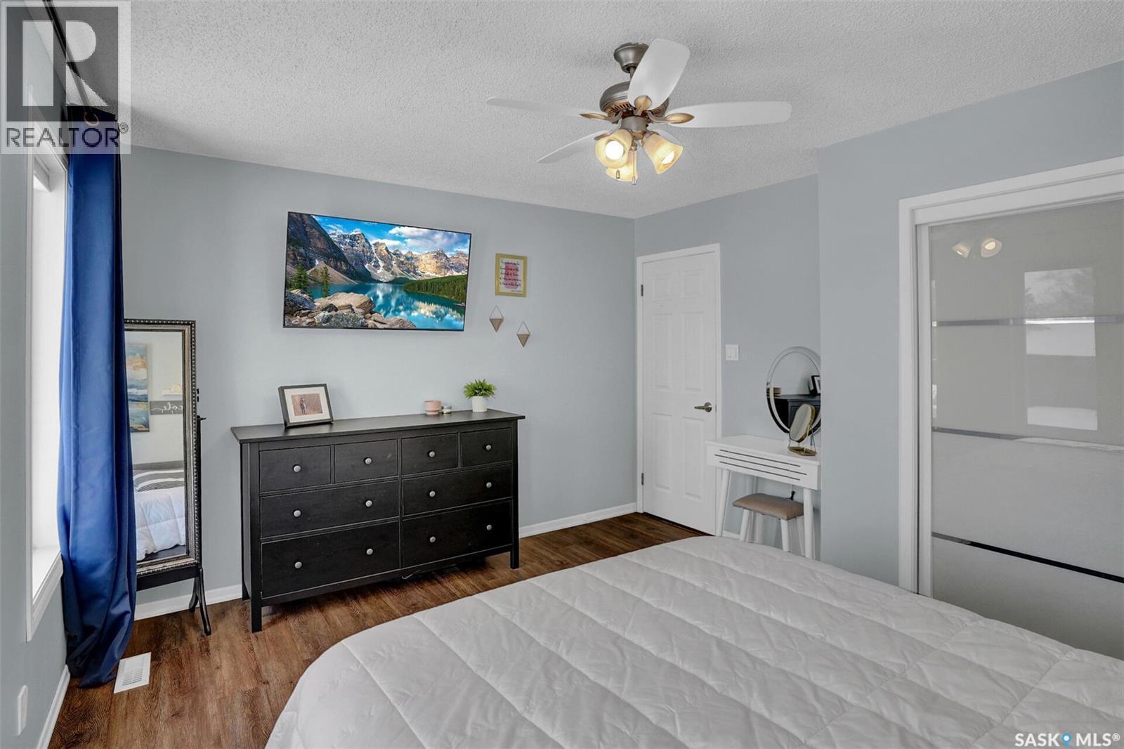 1245 Runciman Crescent N, Regina, SK - Indoor Photo Showing Bedroom