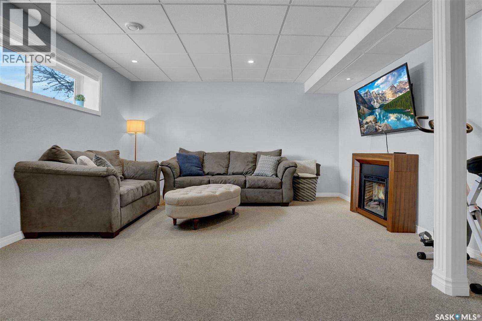 1245 Runciman Crescent N, Regina, SK - Indoor