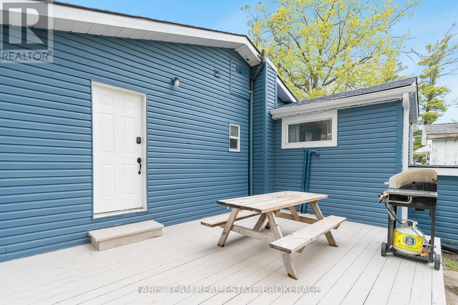 113 River Road E, Wasaga Beach, ON - Outdoor With Deck Patio Veranda With Exterior