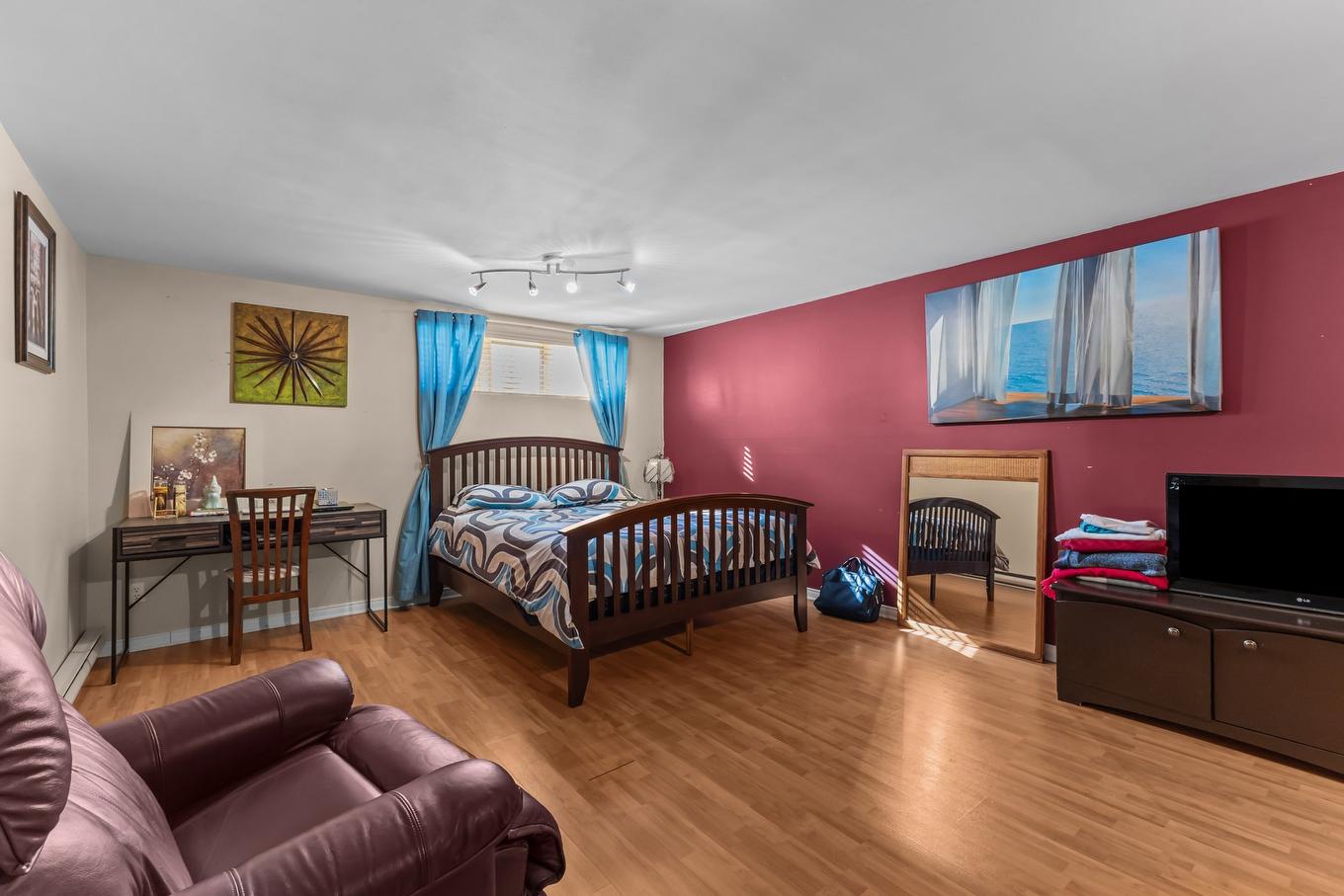 Family room - 90 Rue Du Golf, Lavaltrie, QC