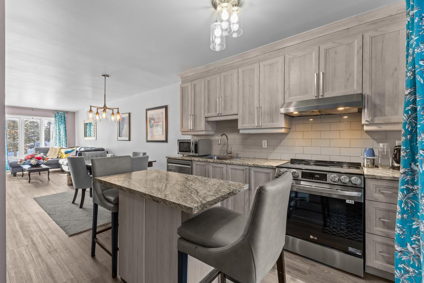 Kitchen - 90 Rue Du Golf, Lavaltrie, QC