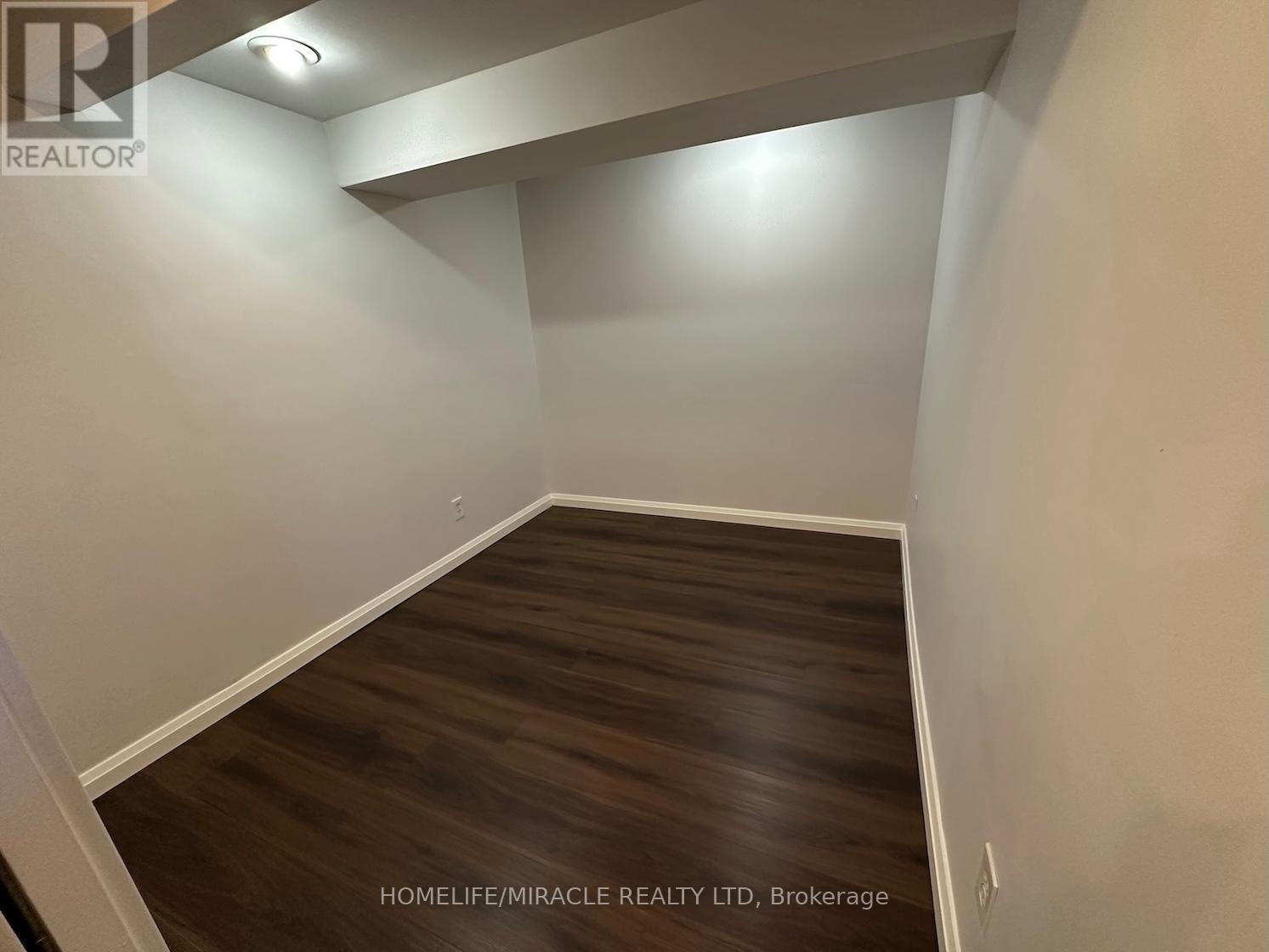2064 Millway Gate, Mississauga, ON - Indoor Photo Showing Other Room
