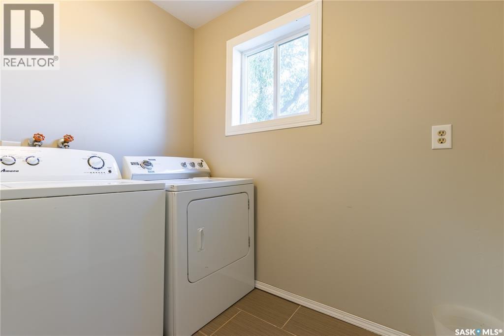 110 Main Street, Dalmeny, SK - Indoor Photo Showing Laundry Room