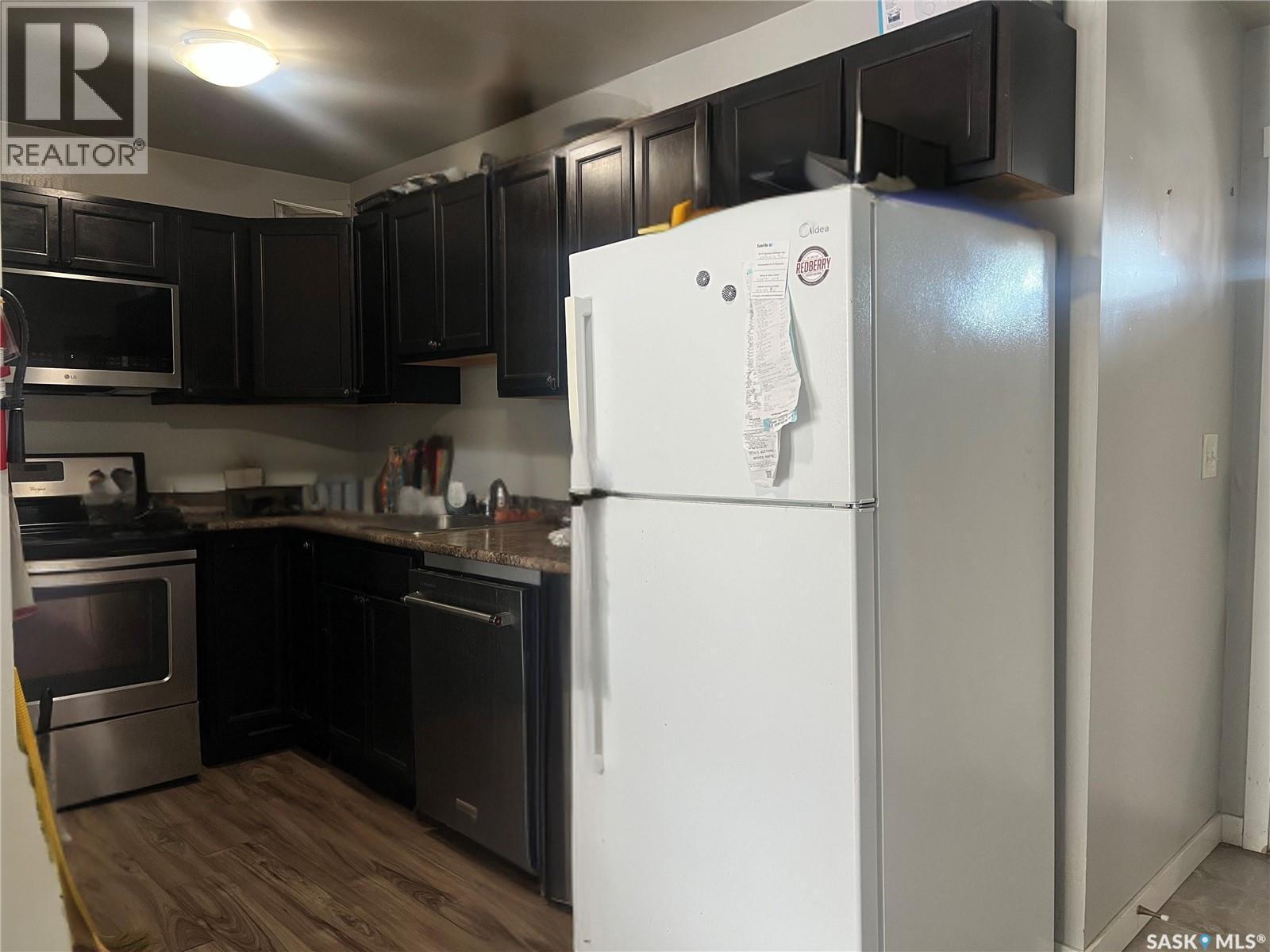 110 Main Street, Dalmeny, SK - Indoor Photo Showing Kitchen