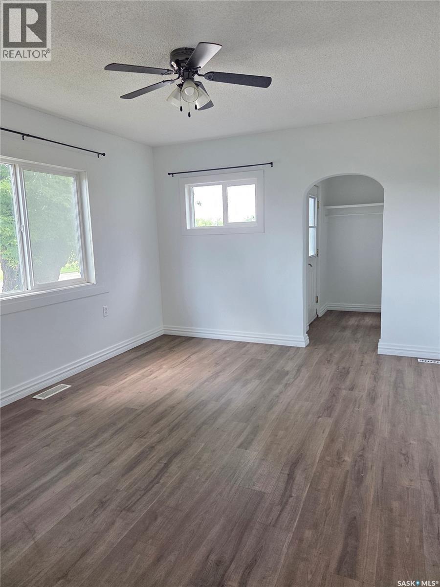 110 Main Street, Dalmeny, SK - Indoor Photo Showing Other Room
