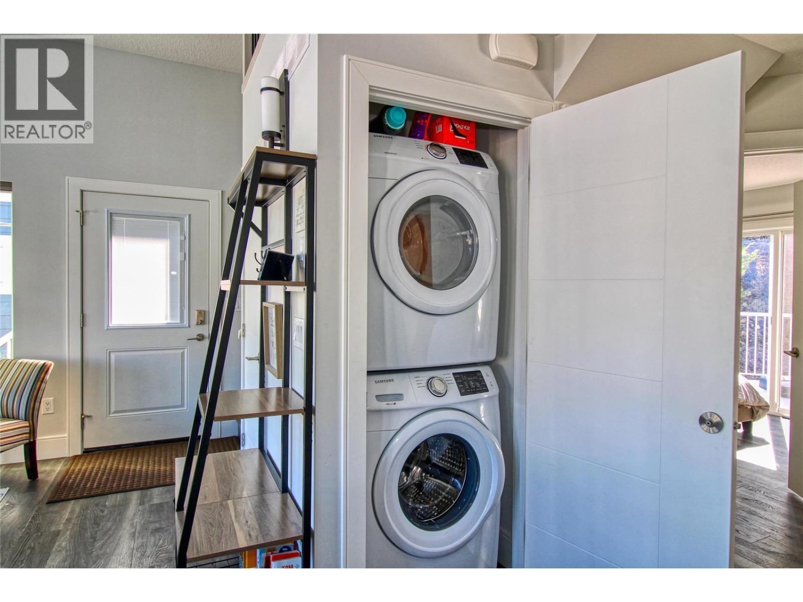 6742 Marbella Loop Unit# 302, Kelowna, BC - Indoor Photo Showing Laundry Room