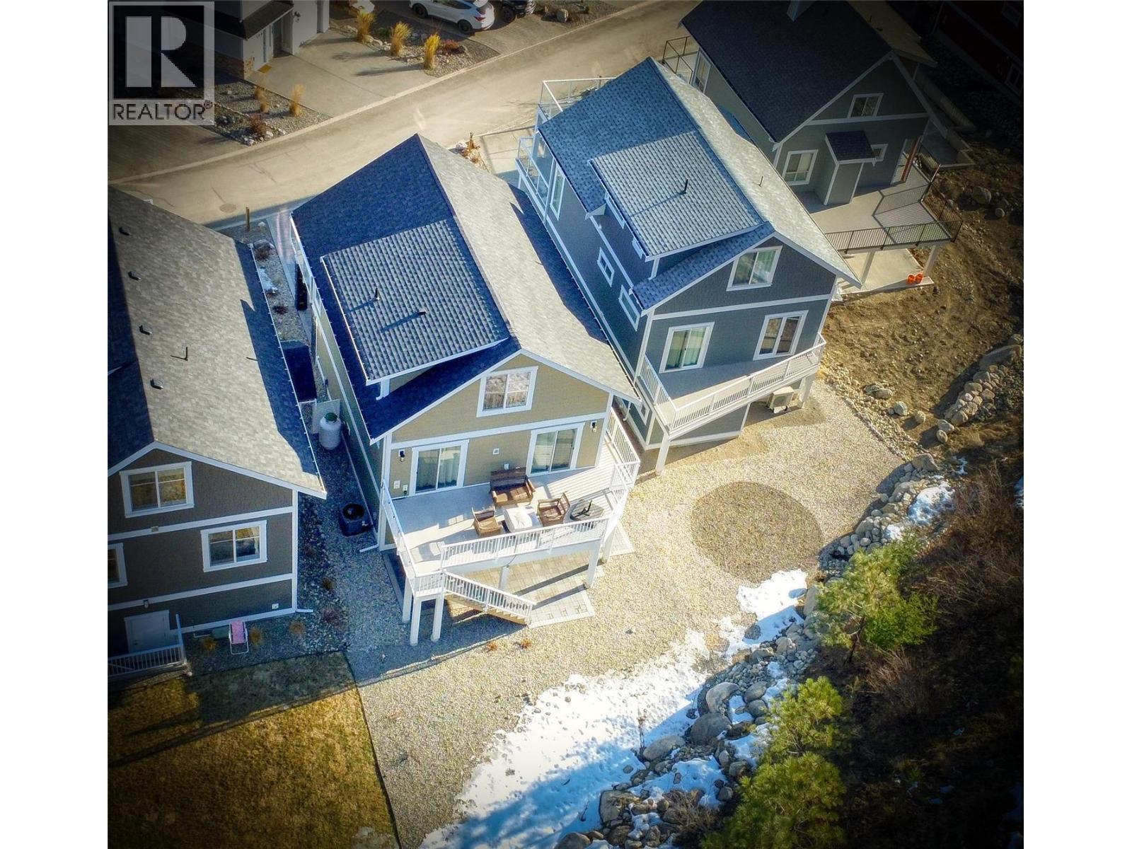 6742 Marbella Loop Unit# 302, Kelowna, BC - Outdoor
