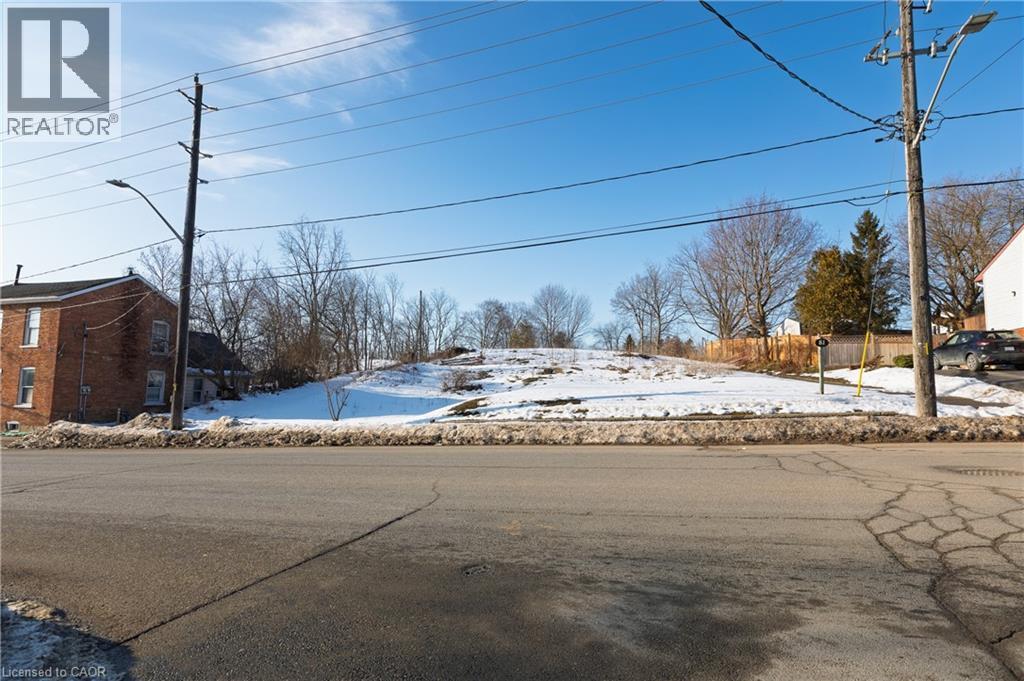 75 King Street E, Ingersoll, ON