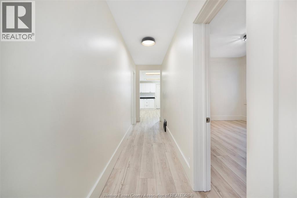 785 Hall #Main, Windsor, ON - Indoor Photo Showing Other Room
