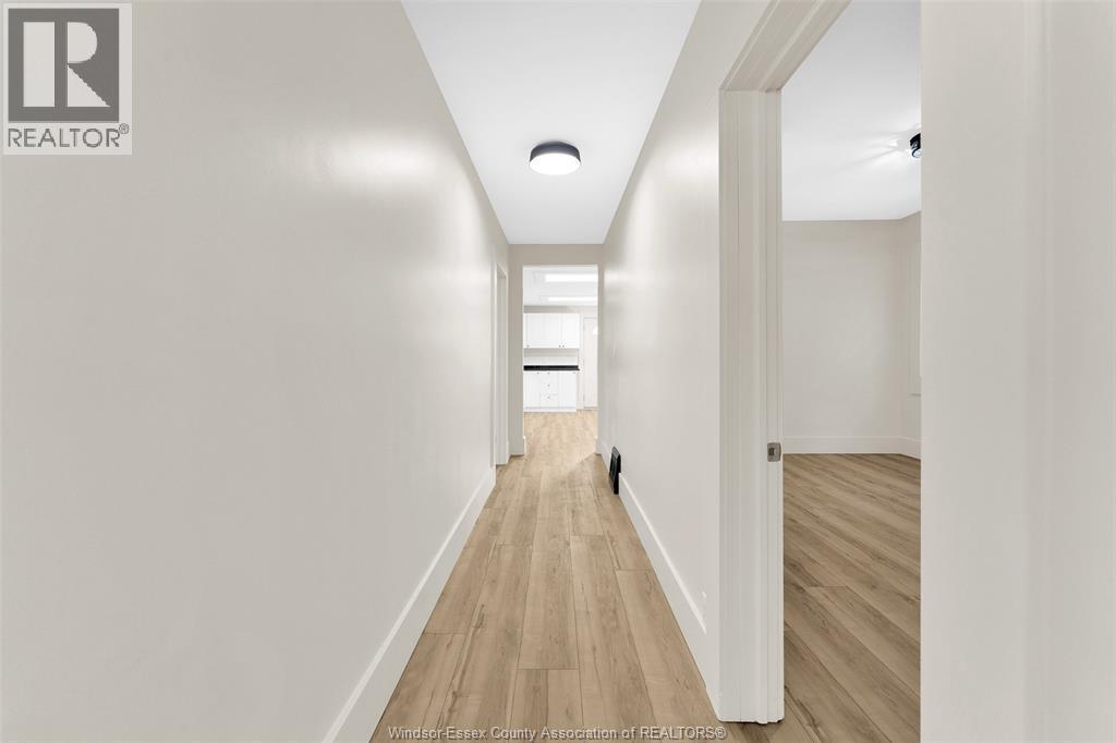 785 Hall #Main, Windsor, ON - Indoor Photo Showing Other Room