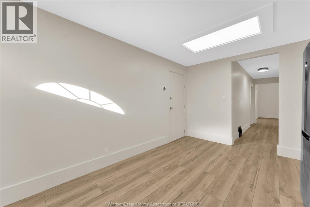 785 Hall #Main, Windsor, ON - Indoor Photo Showing Other Room