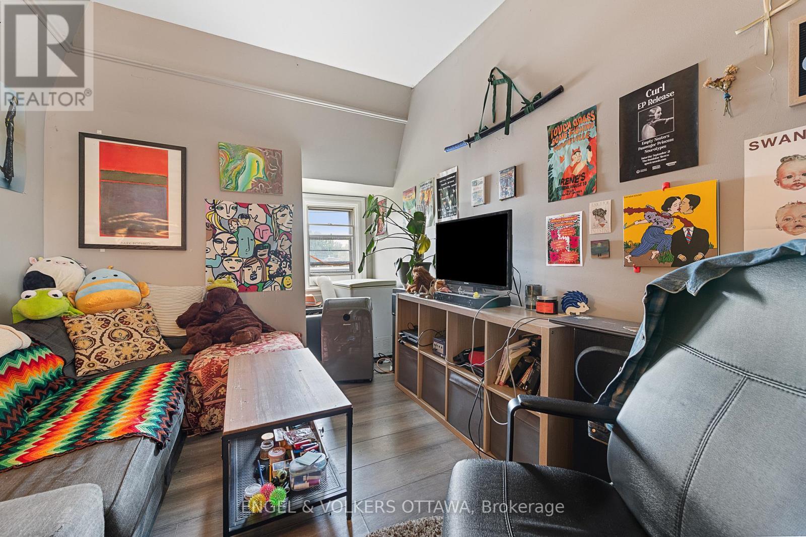 176 Arlington Avenue, Ottawa, ON - Indoor