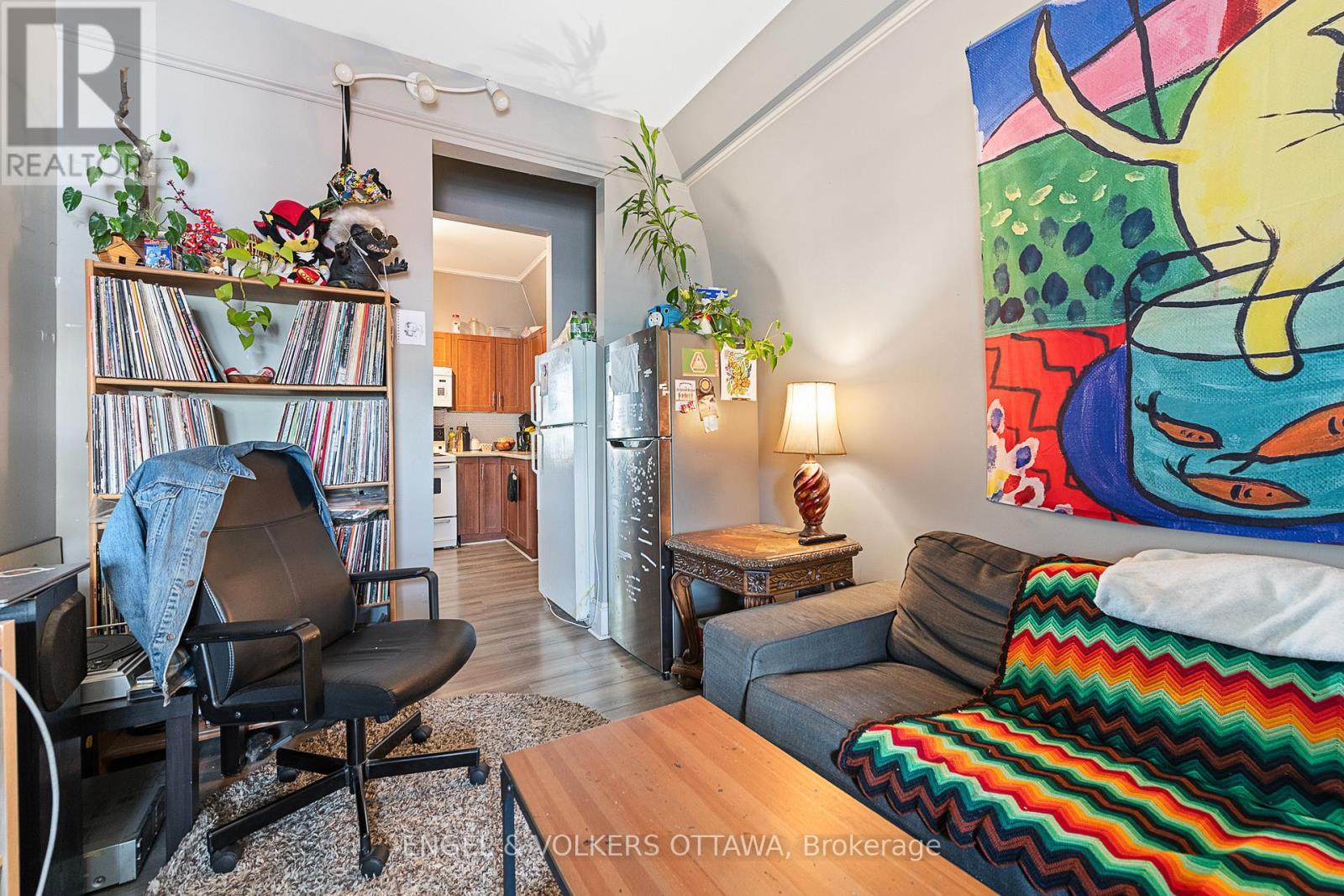 176 Arlington Avenue, Ottawa, ON - Indoor